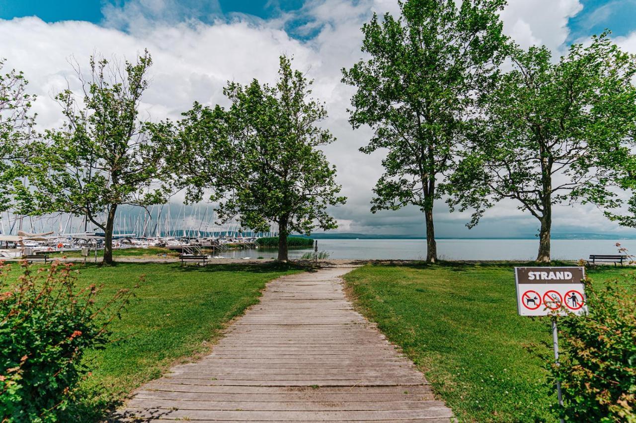 Butique Apartman Balatonlelle Luaran gambar