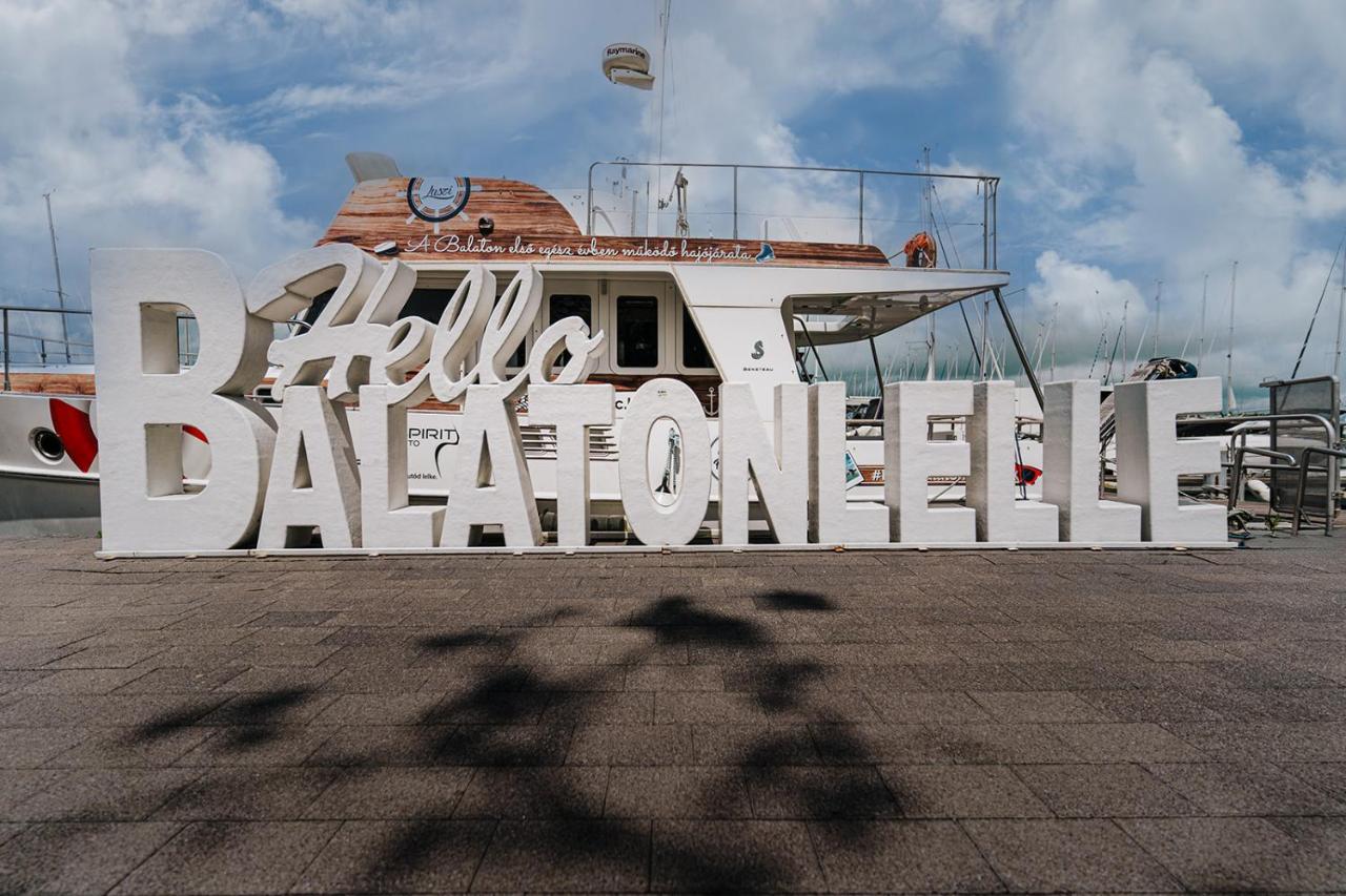Butique Apartman Balatonlelle Luaran gambar