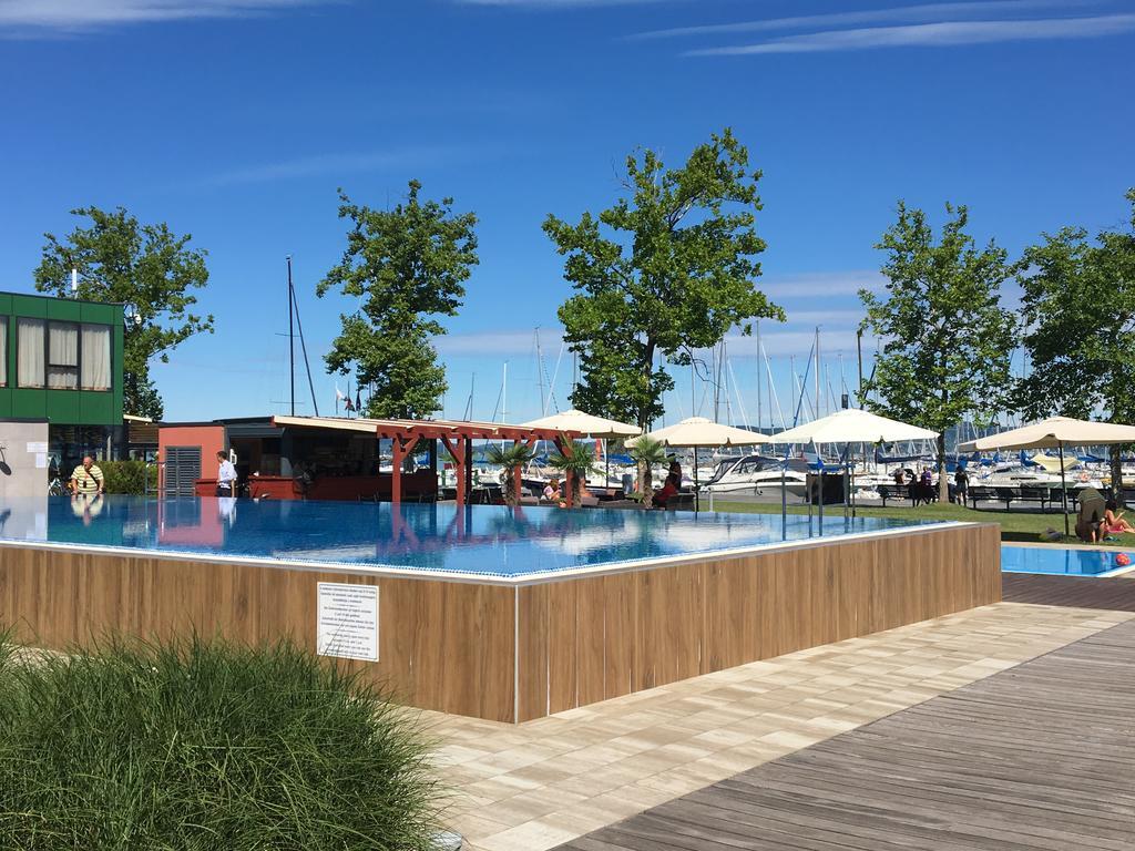 Butique Apartman Balatonlelle Luaran gambar