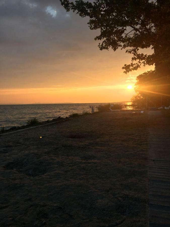 Butique Apartman Balatonlelle Luaran gambar